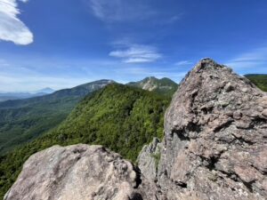岩の山頂